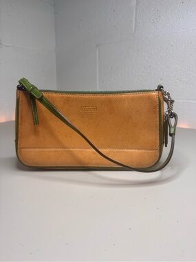 Vintage 2002 Coach Vachetta Demi 6239 Tan Green Leather Shoulder Bag Purse